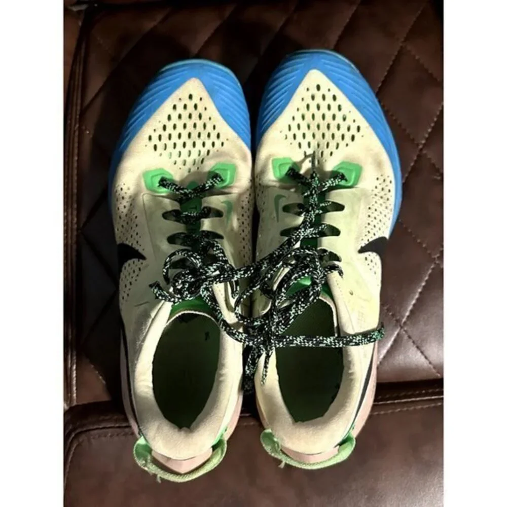 NIKE AIR ZOOM TERRA KIGER LADIES RUNNING SHOE SZ (8.5) GOOD CONDITION GENTLY WOR